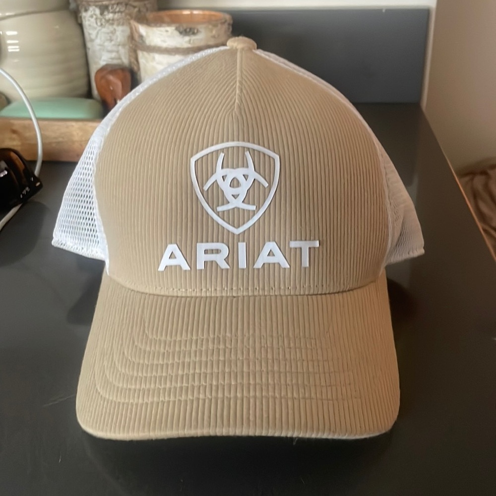 Ariat SnapBack